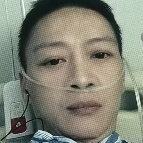 吸氧上麦的交易者